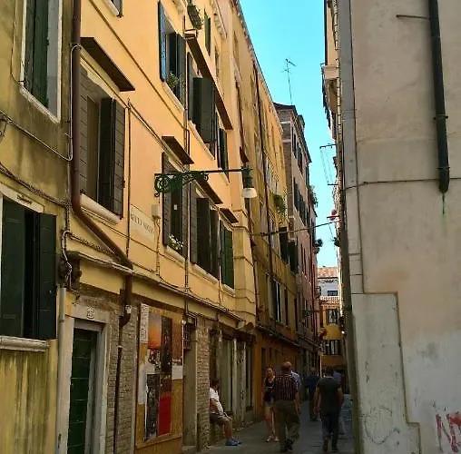 La Guglia - Guglia House Apartment-cannaregio-venezia * Venetië